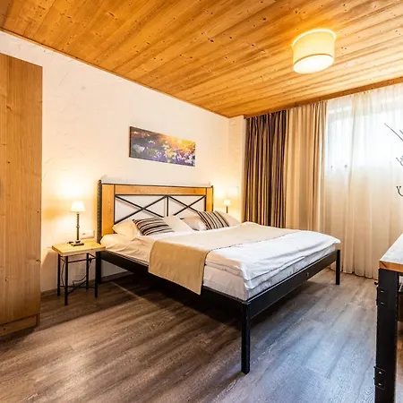 Saffron Jasna * Dolina Demianowska